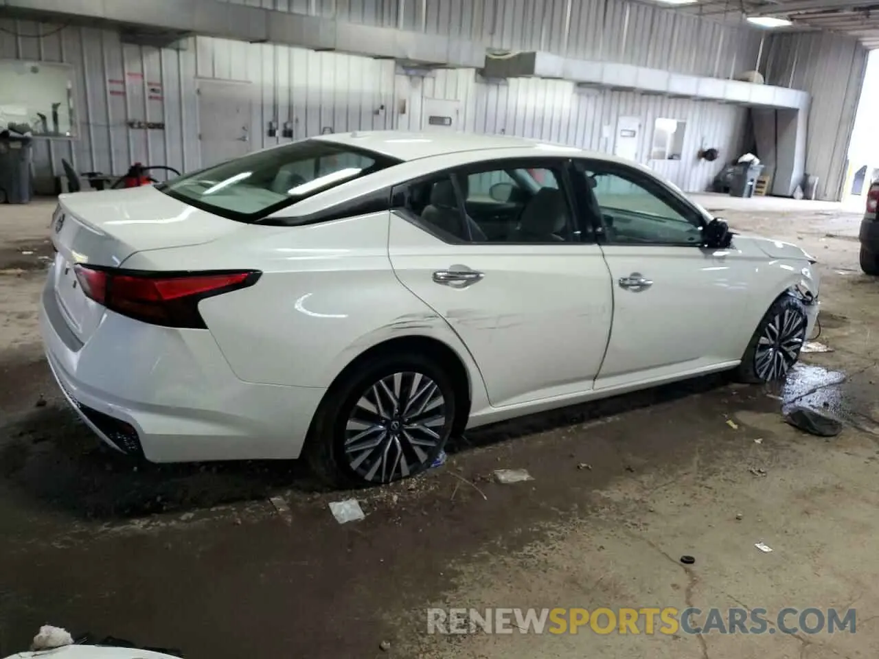 3 Photograph of a damaged car 1N4BL4DV1SN302289 NISSAN ALTIMA 2025