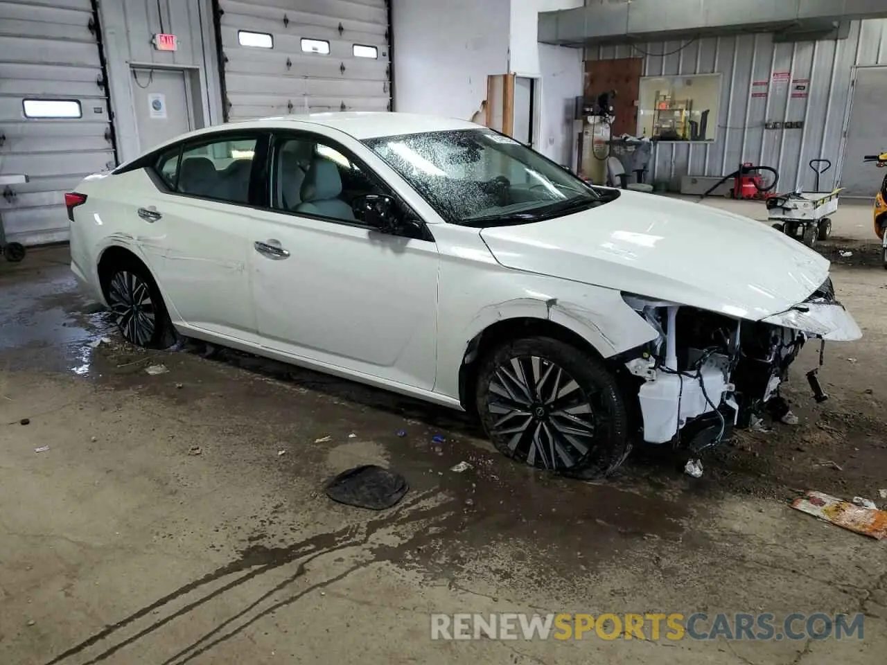 4 Photograph of a damaged car 1N4BL4DV1SN302289 NISSAN ALTIMA 2025