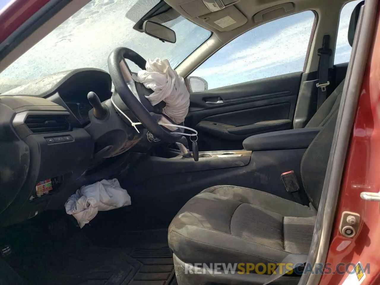 7 Photograph of a damaged car 1N4BL4DV1SN307721 NISSAN ALTIMA 2025