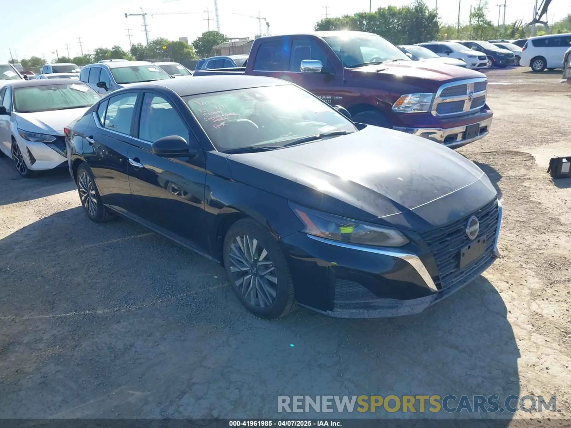 1 Photograph of a damaged car 1N4BL4DV1SN316421 NISSAN ALTIMA 2025