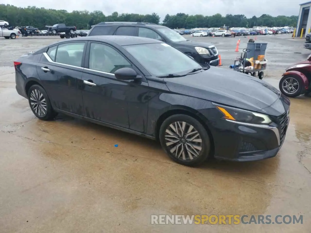 4 Photograph of a damaged car 1N4BL4DV1SN316516 NISSAN ALTIMA 2025