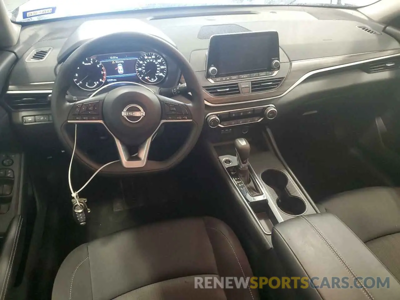 8 Photograph of a damaged car 1N4BL4DV1SN318850 NISSAN ALTIMA 2025