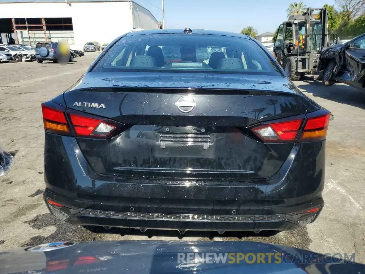6 Photograph of a damaged car 1N4BL4DV1SN328228 NISSAN ALTIMA 2025