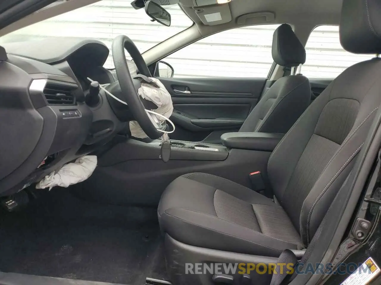 7 Photograph of a damaged car 1N4BL4DV1SN343988 NISSAN ALTIMA 2025