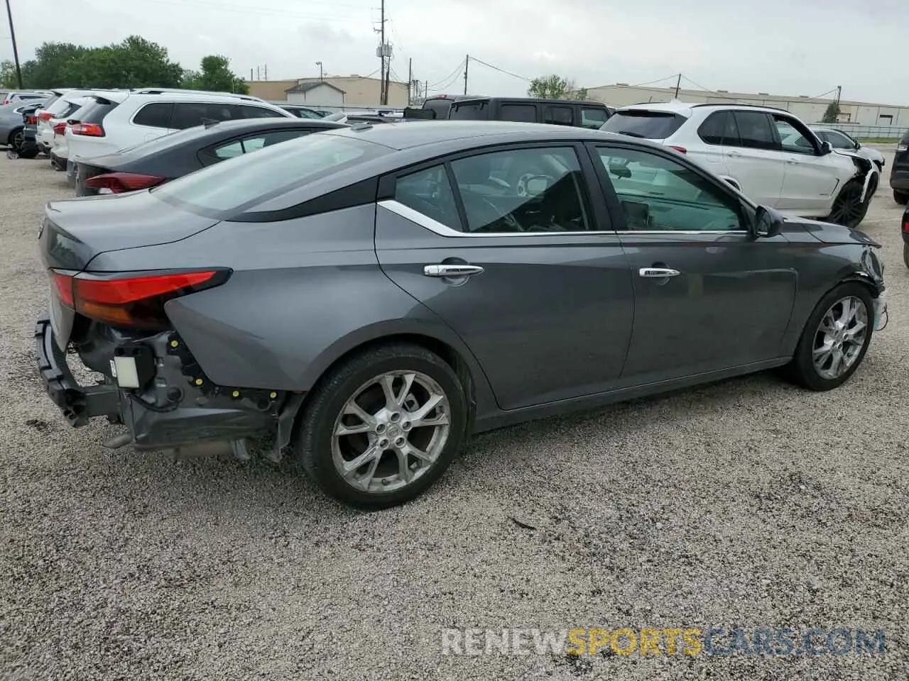 3 Photograph of a damaged car 1N4BL4DV1SN348379 NISSAN ALTIMA 2025