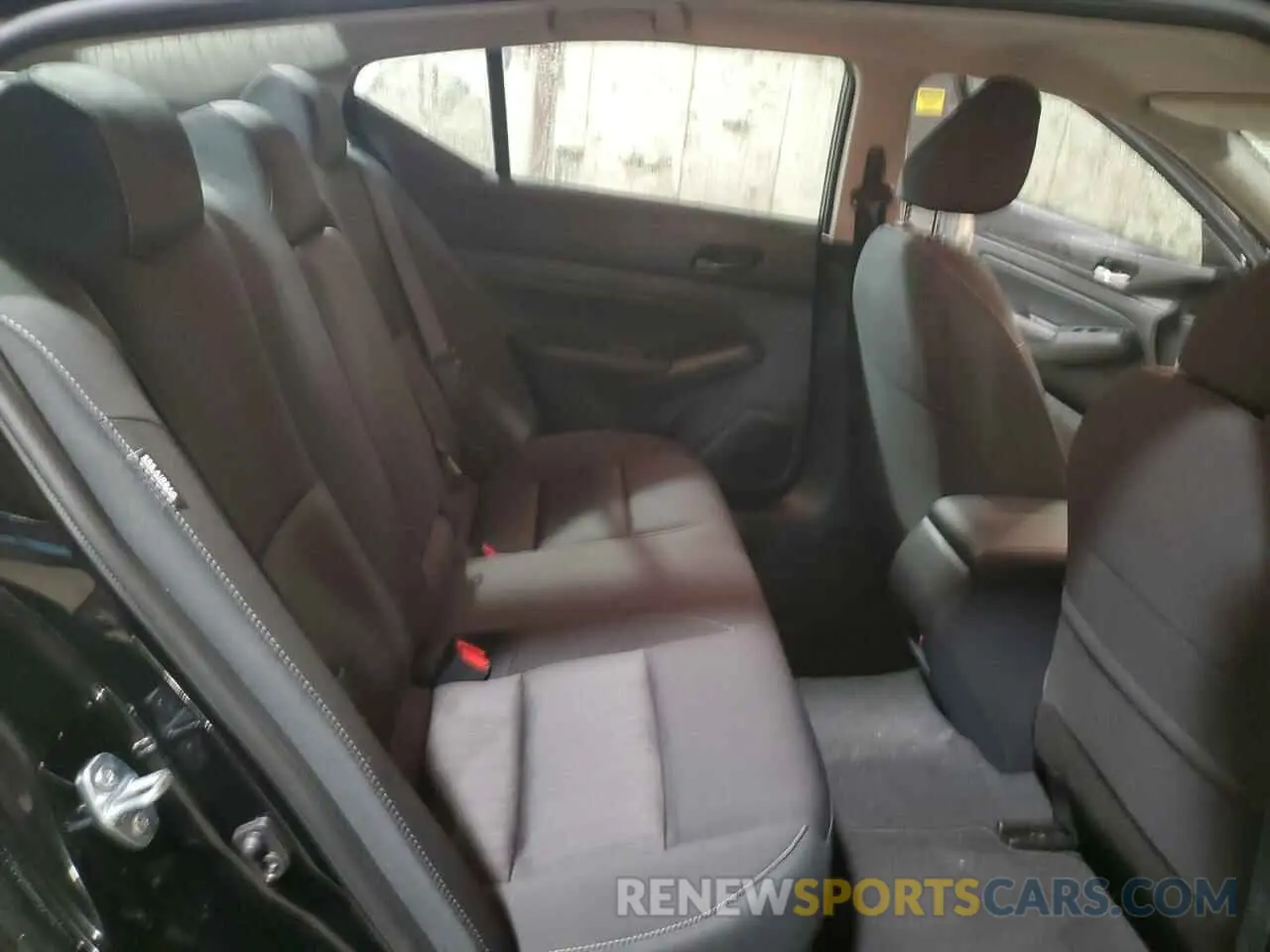 10 Photograph of a damaged car 1N4BL4DV1SN369300 NISSAN ALTIMA 2025