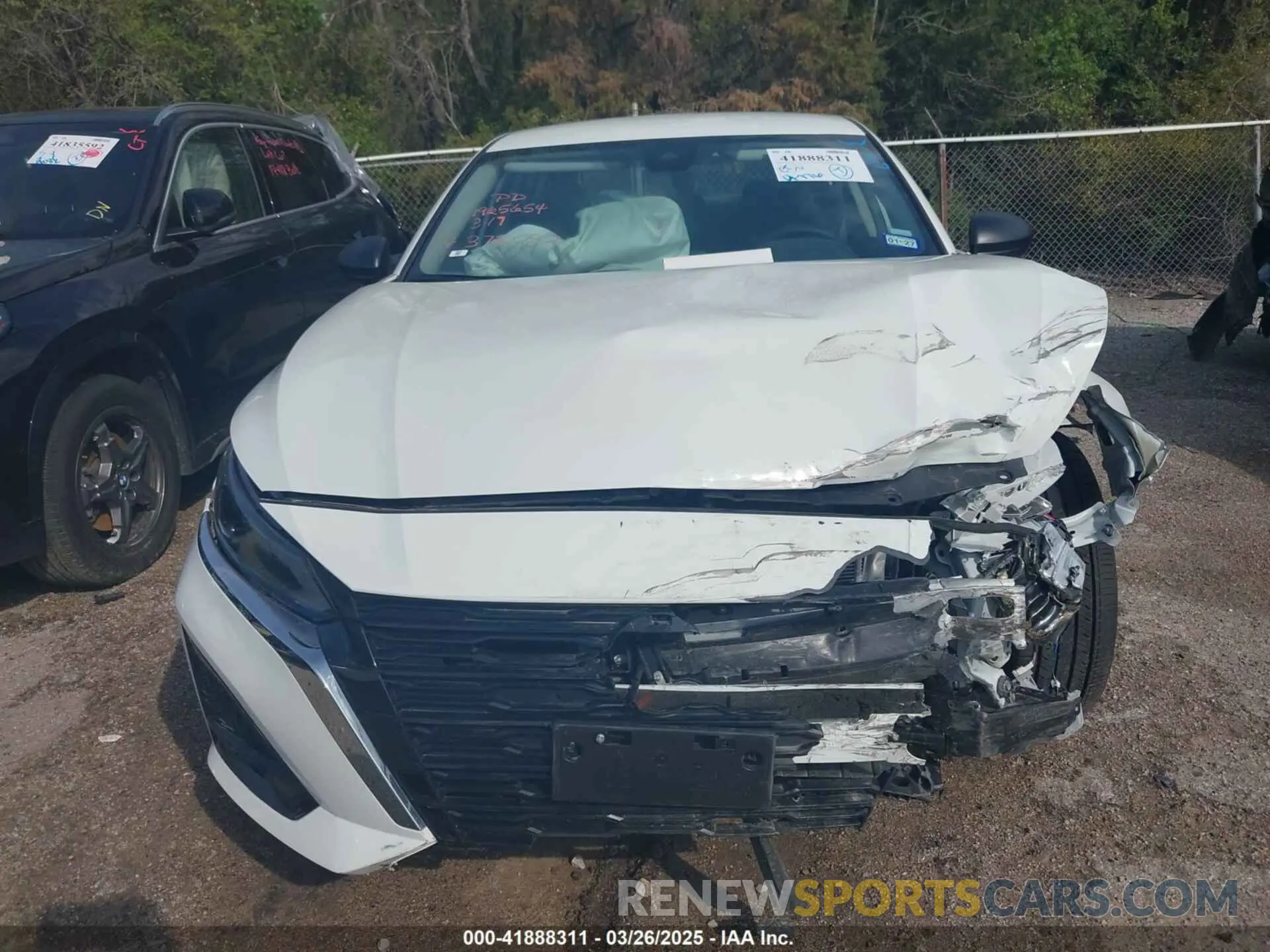 11 Photograph of a damaged car 1N4BL4DV1SN372097 NISSAN ALTIMA 2025