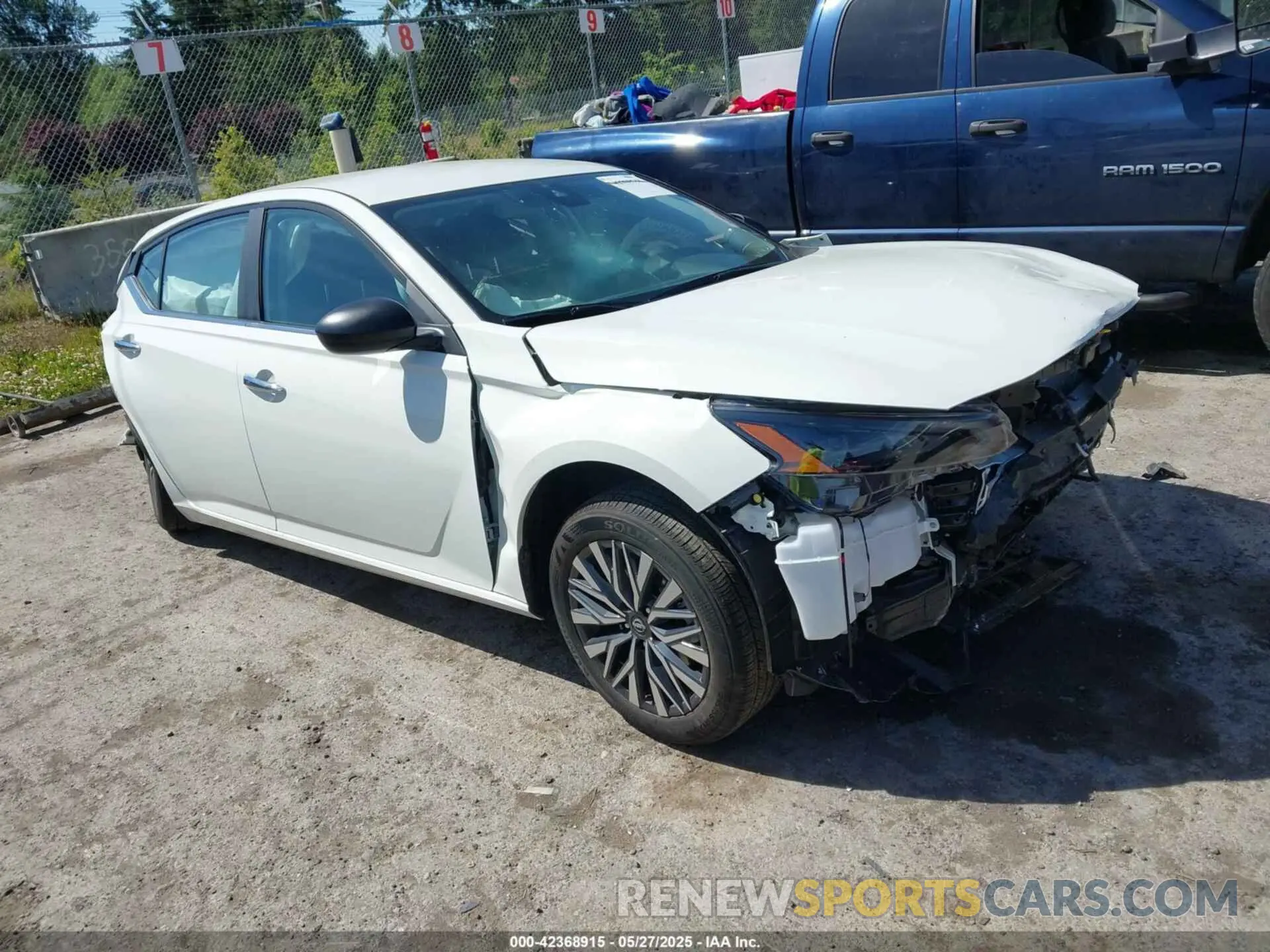 1 Photograph of a damaged car 1N4BL4DV1SN375064 NISSAN ALTIMA 2025