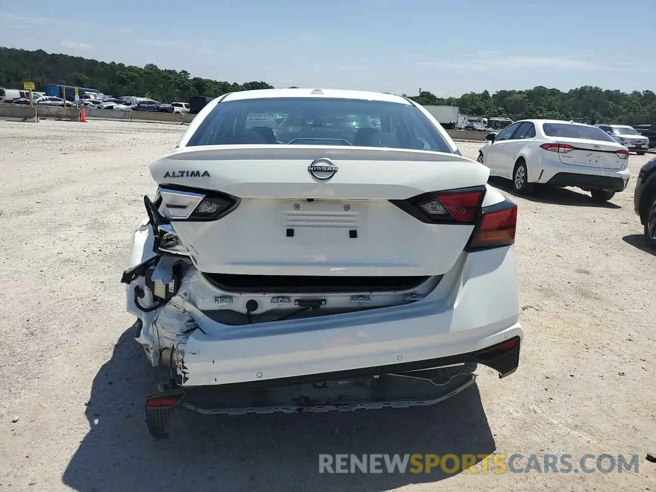 6 Photograph of a damaged car 1N4BL4DV1SN377204 NISSAN ALTIMA 2025