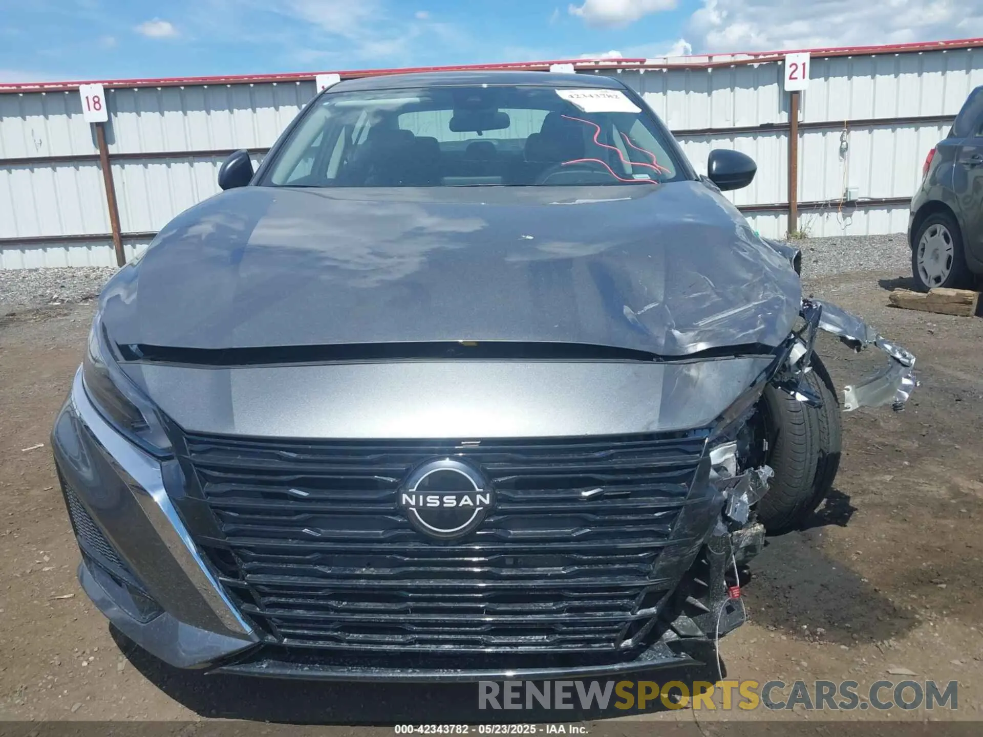 13 Photograph of a damaged car 1N4BL4DV1SN381639 NISSAN ALTIMA 2025