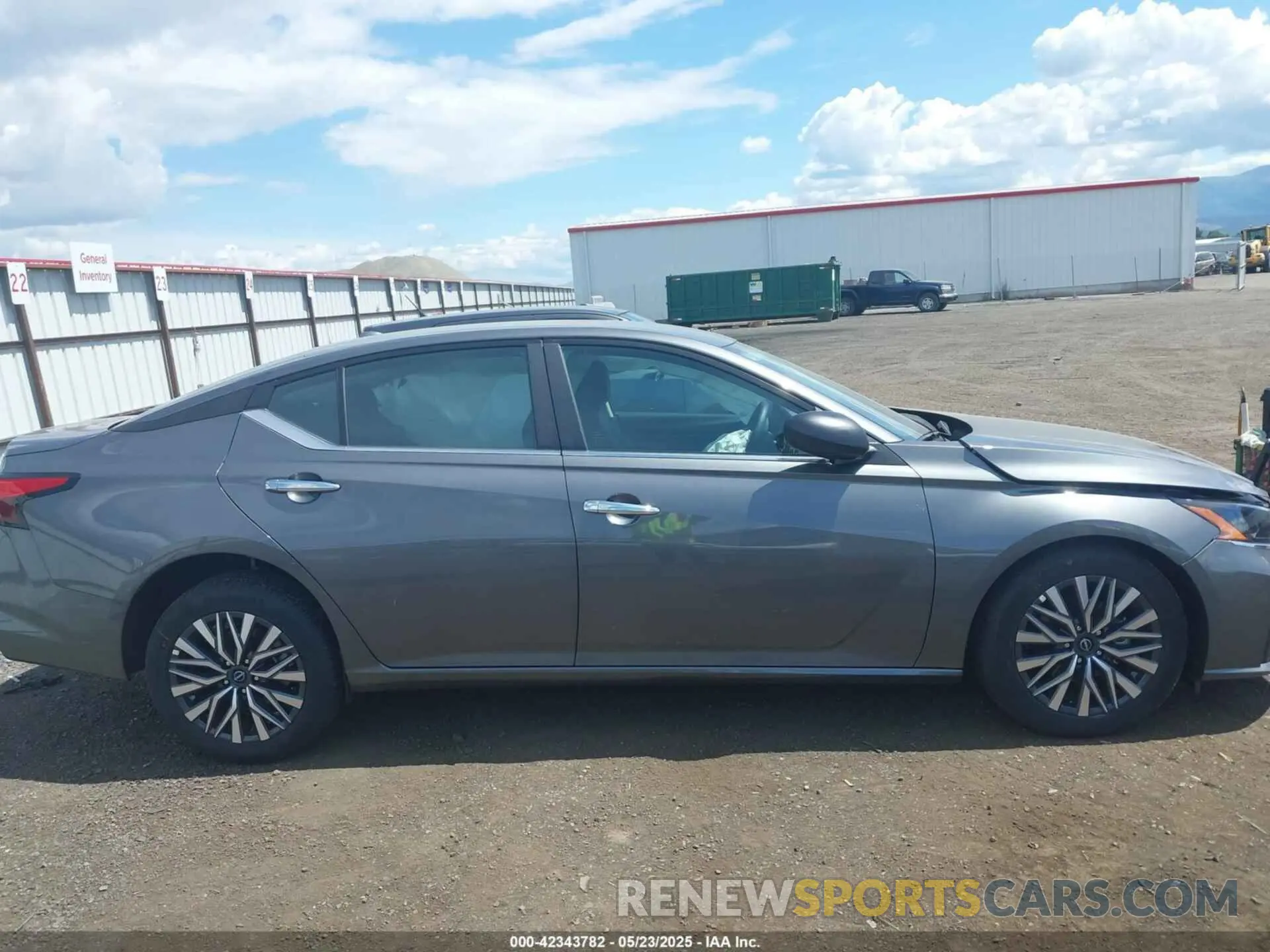 14 Photograph of a damaged car 1N4BL4DV1SN381639 NISSAN ALTIMA 2025