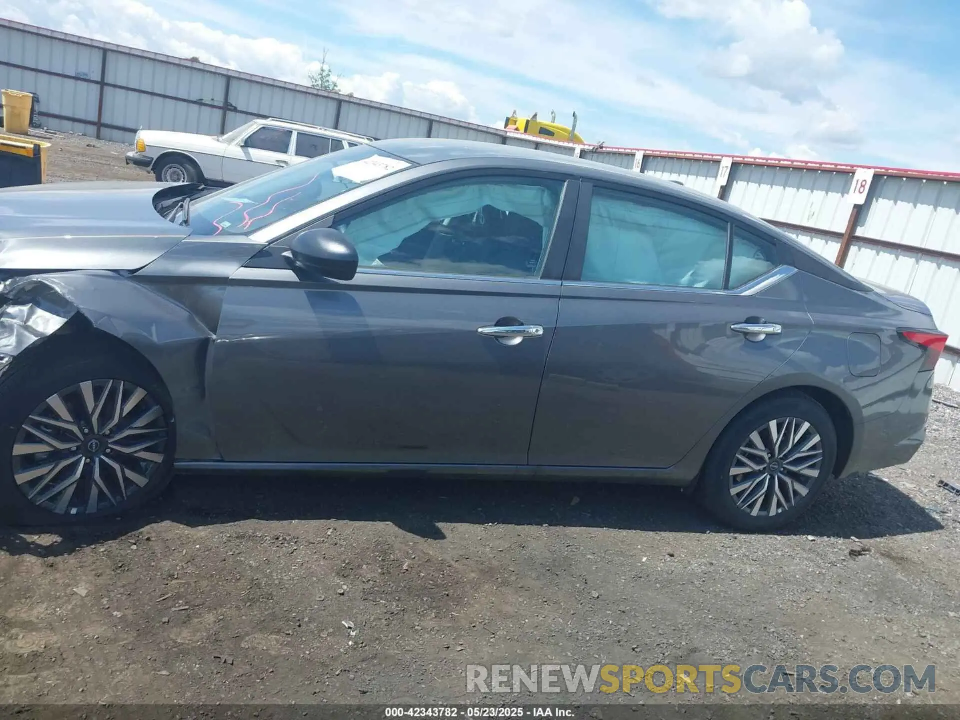 15 Photograph of a damaged car 1N4BL4DV1SN381639 NISSAN ALTIMA 2025