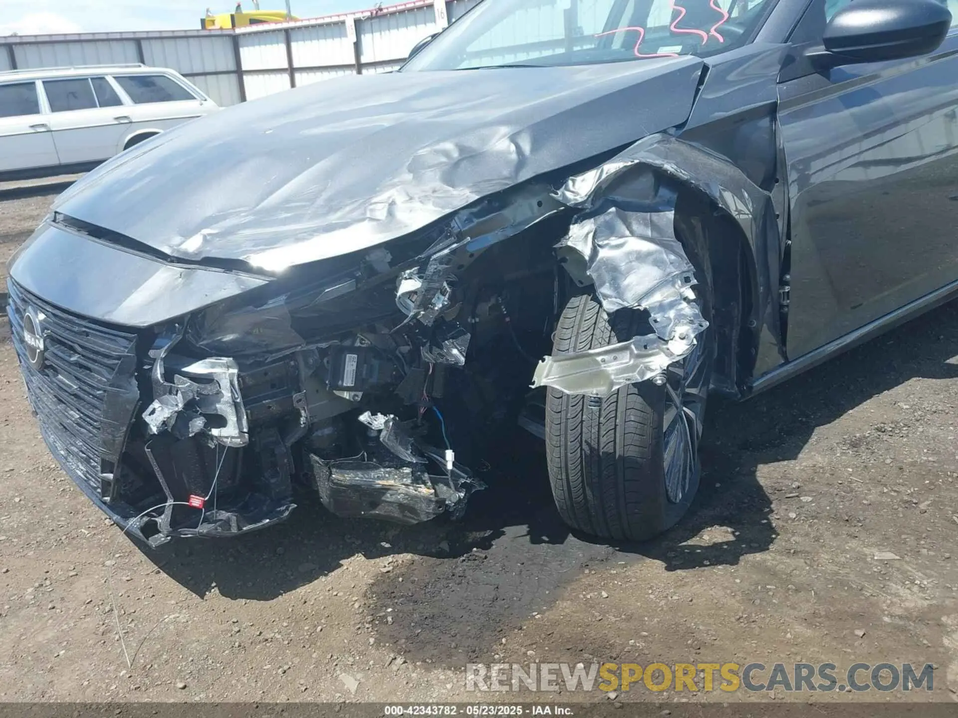 6 Photograph of a damaged car 1N4BL4DV1SN381639 NISSAN ALTIMA 2025