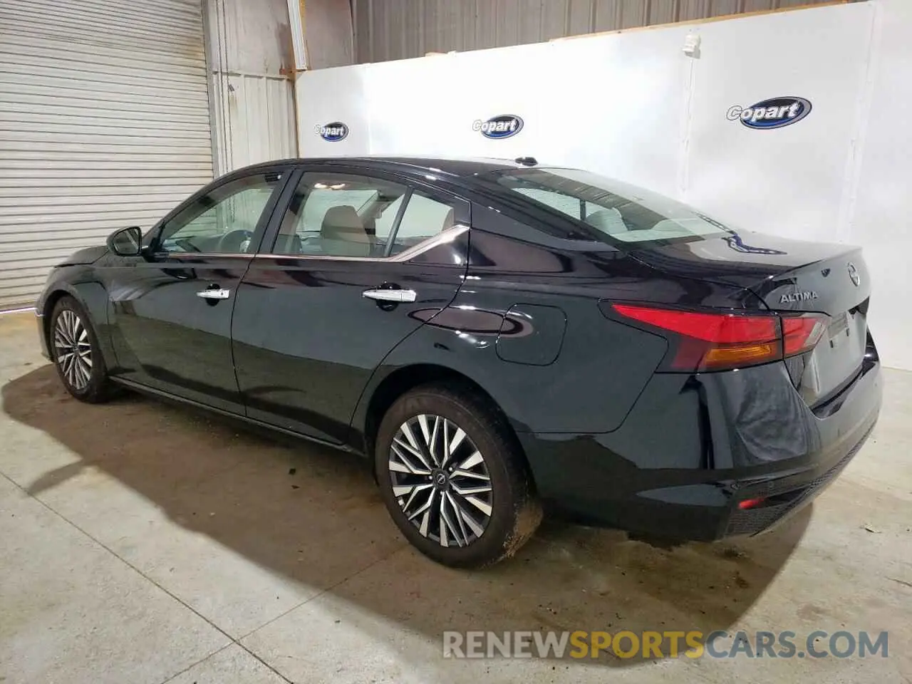 2 Photograph of a damaged car 1N4BL4DV2SN329257 NISSAN ALTIMA 2025