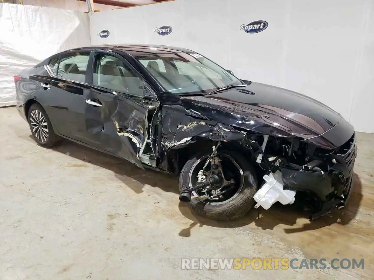 4 Photograph of a damaged car 1N4BL4DV2SN329257 NISSAN ALTIMA 2025
