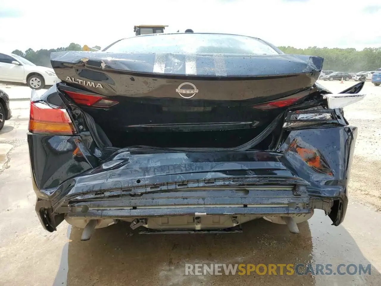 6 Photograph of a damaged car 1N4BL4DV2SN330926 NISSAN ALTIMA 2025