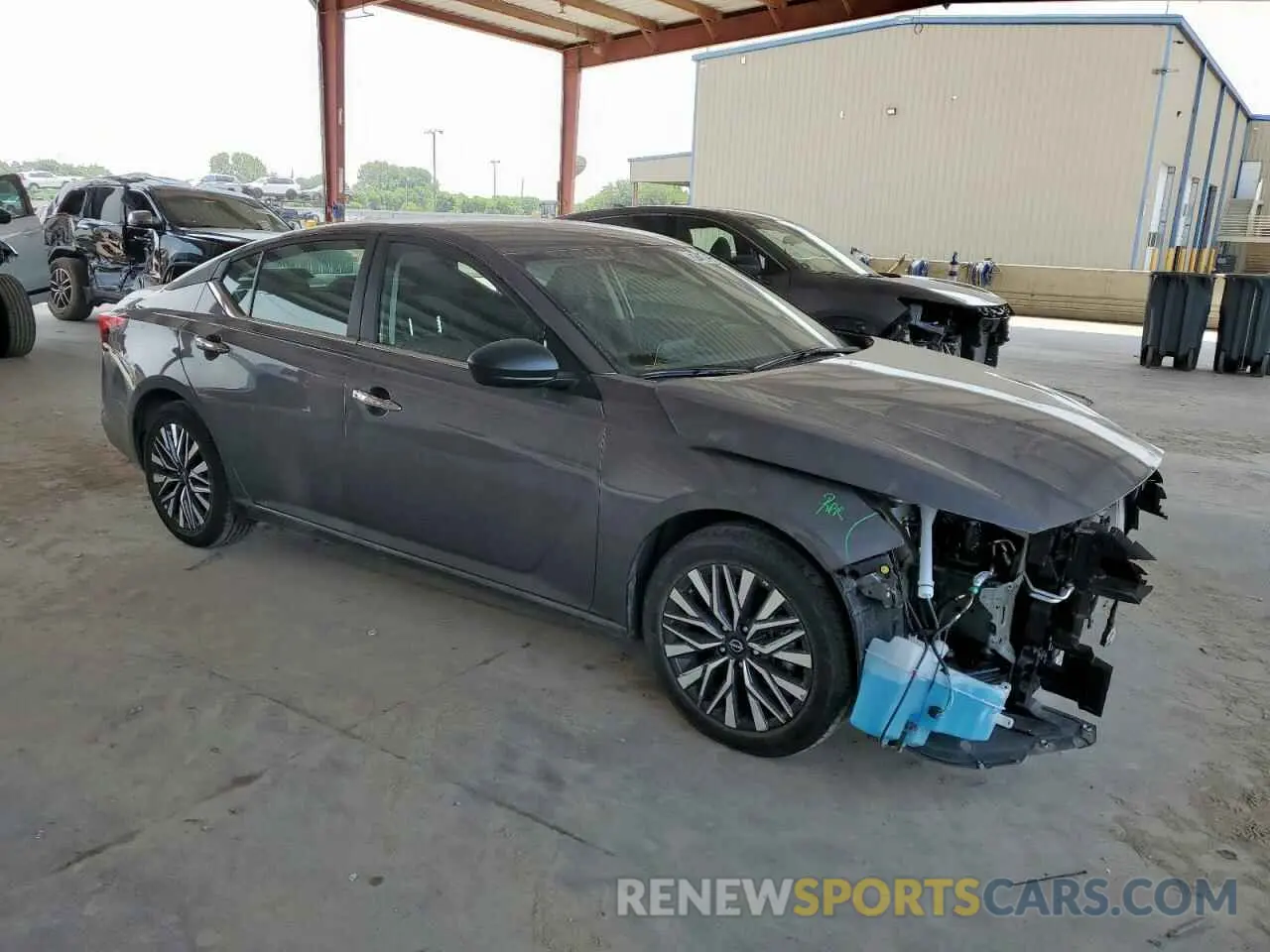 4 Photograph of a damaged car 1N4BL4DV2SN338704 NISSAN ALTIMA 2025