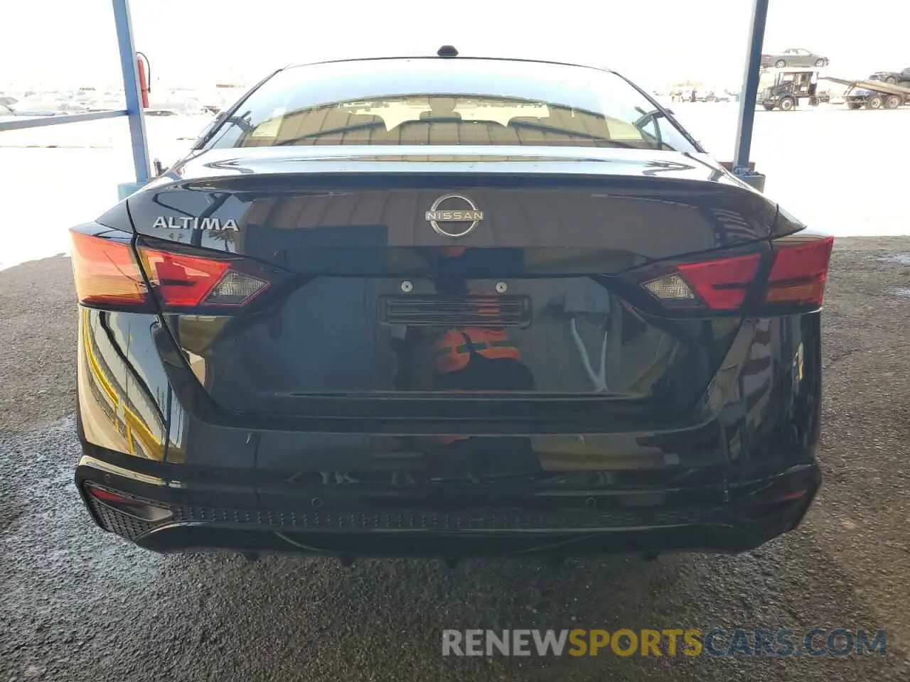 6 Photograph of a damaged car 1N4BL4DV2SN352134 NISSAN ALTIMA 2025