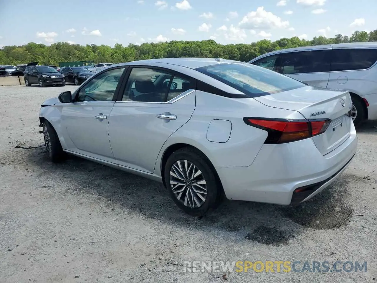 2 Photograph of a damaged car 1N4BL4DV2SN365112 NISSAN ALTIMA 2025