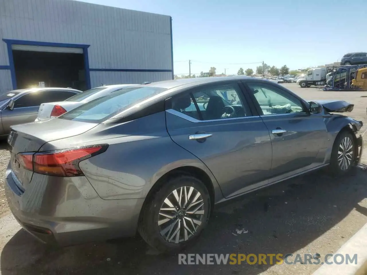 3 Photograph of a damaged car 1N4BL4DV2SN367782 NISSAN ALTIMA 2025