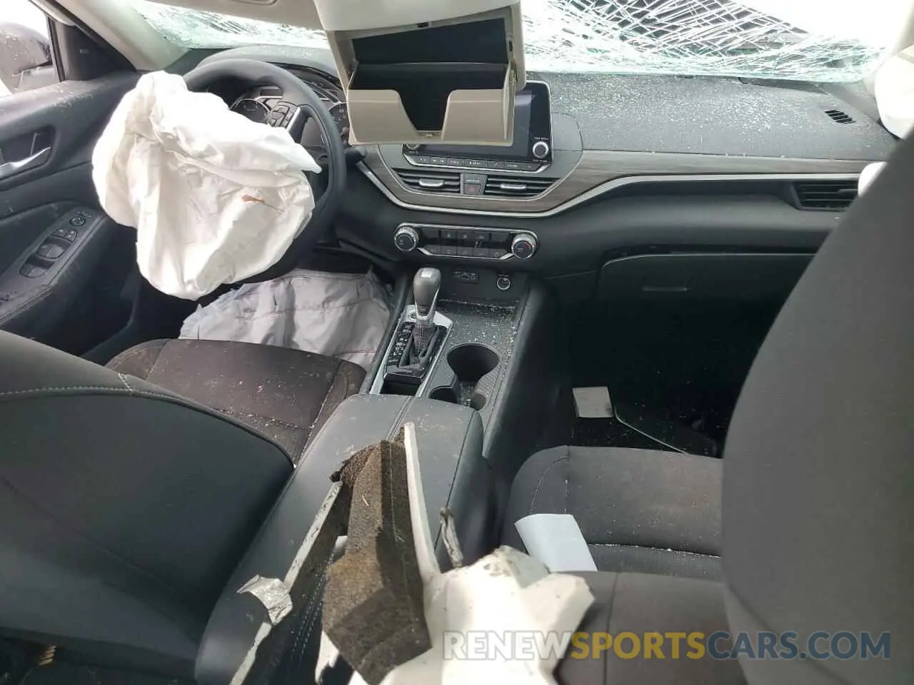 8 Photograph of a damaged car 1N4BL4DV2SN378569 NISSAN ALTIMA 2025