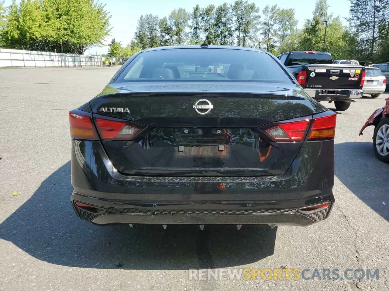 6 Photograph of a damaged car 1N4BL4DV2SN383500 NISSAN ALTIMA 2025