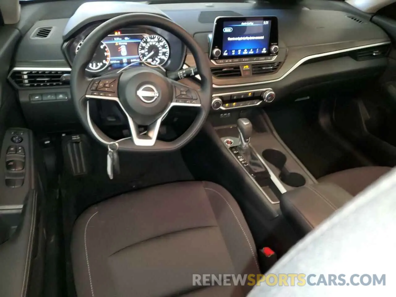8 Photograph of a damaged car 1N4BL4DV3SN303556 NISSAN ALTIMA 2025