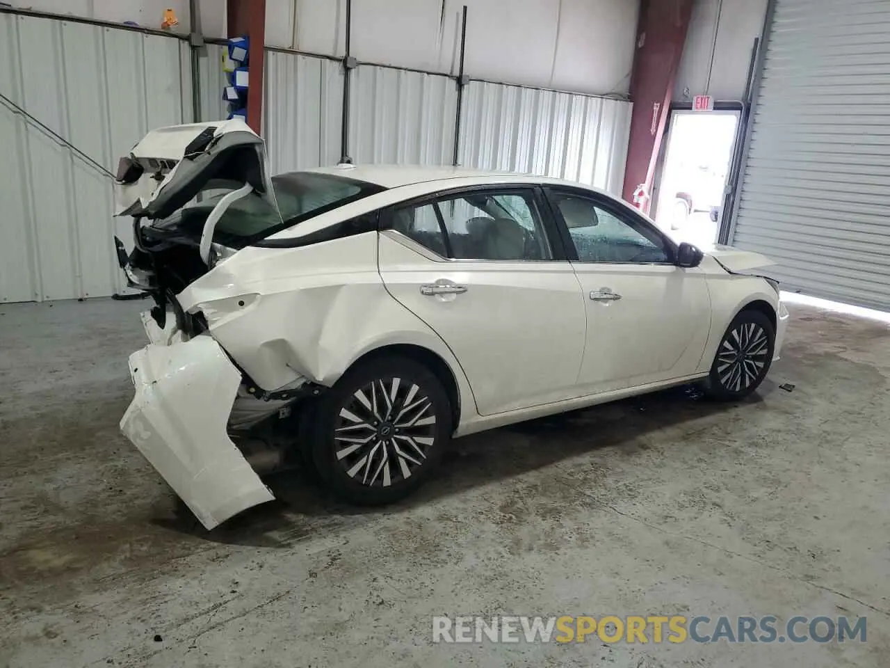 3 Photograph of a damaged car 1N4BL4DV3SN306053 NISSAN ALTIMA 2025