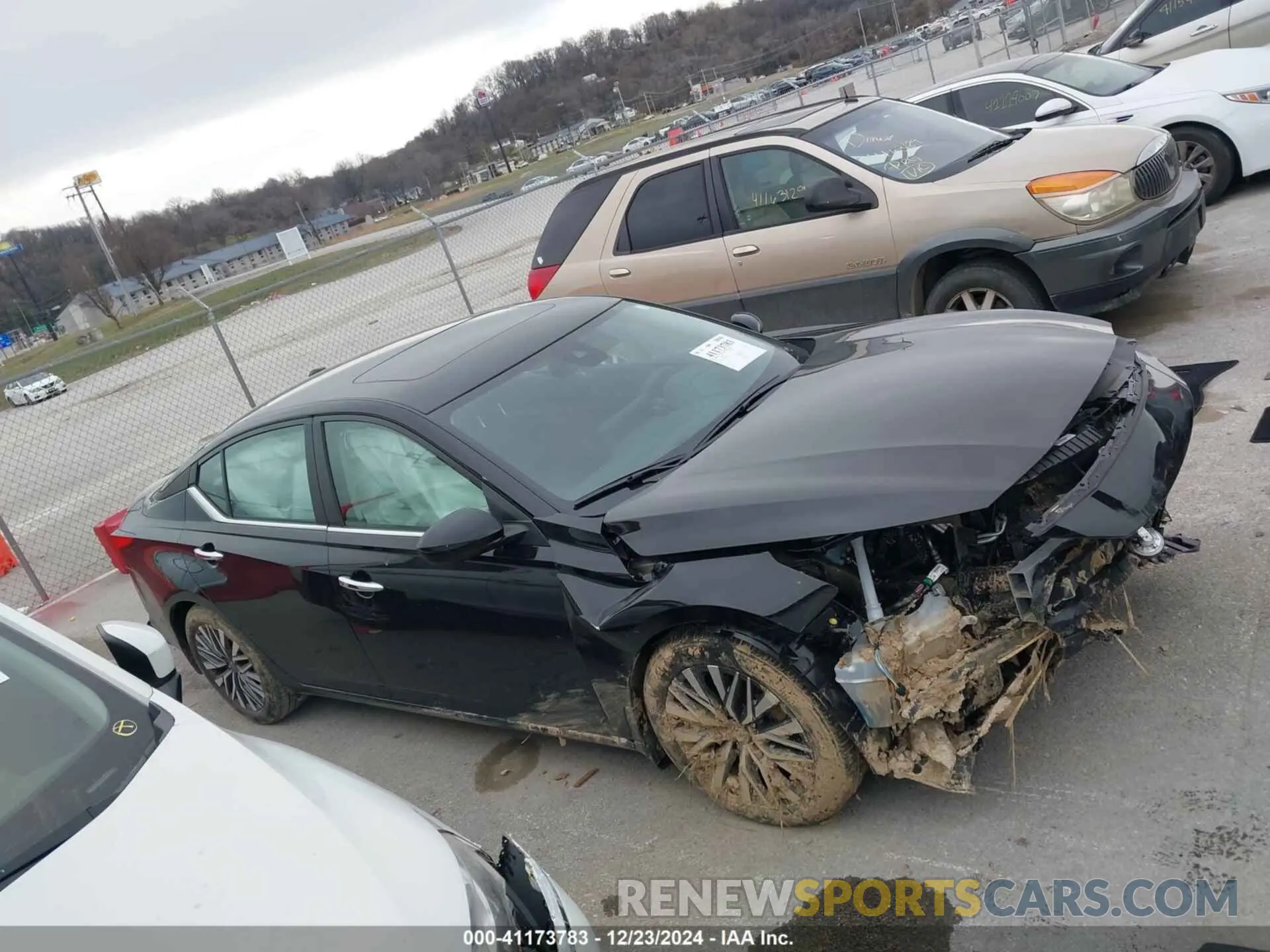 14 Photograph of a damaged car 1N4BL4DV3SN334001 NISSAN ALTIMA 2025