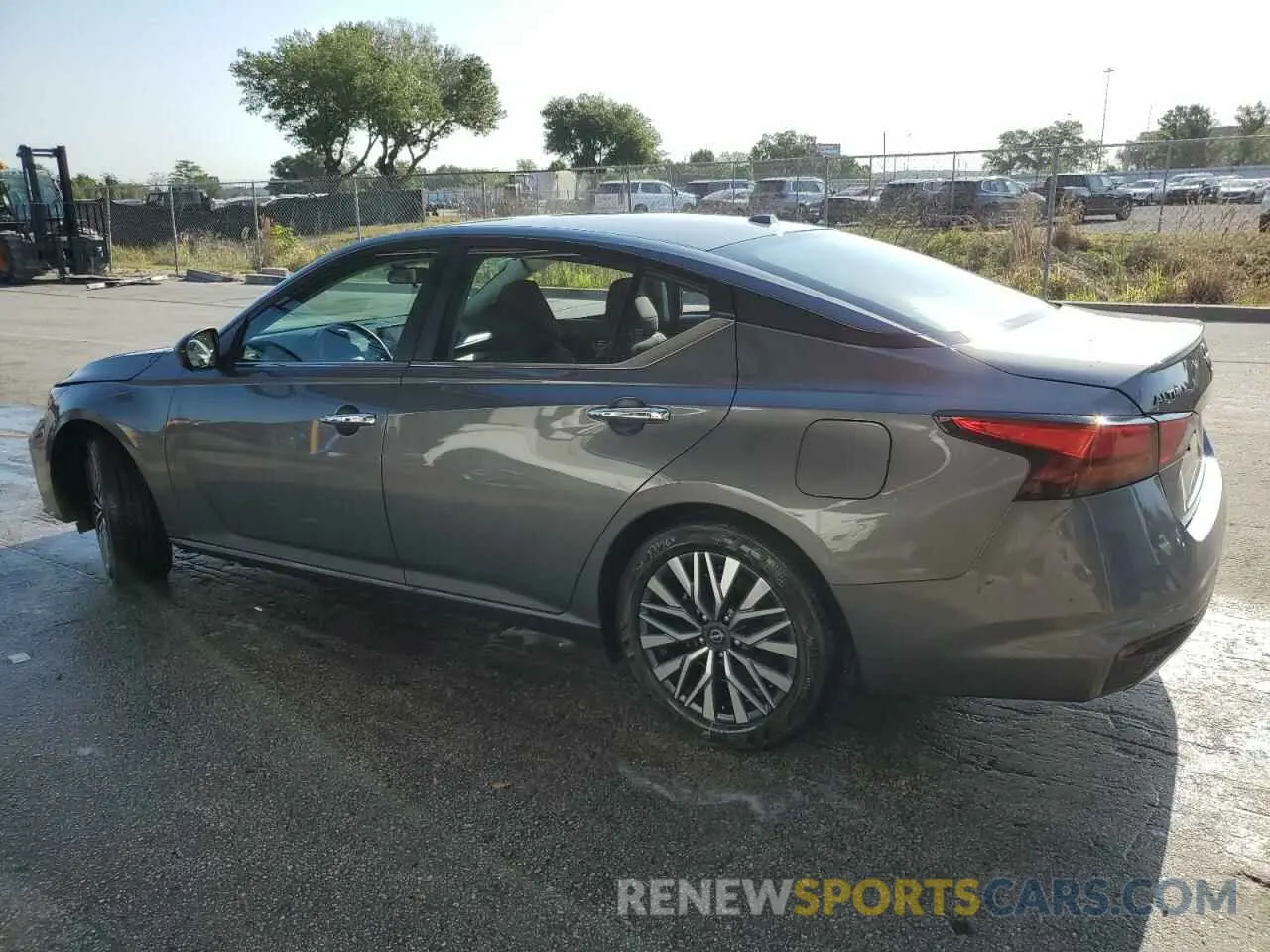 2 Photograph of a damaged car 1N4BL4DV3SN348321 NISSAN ALTIMA 2025
