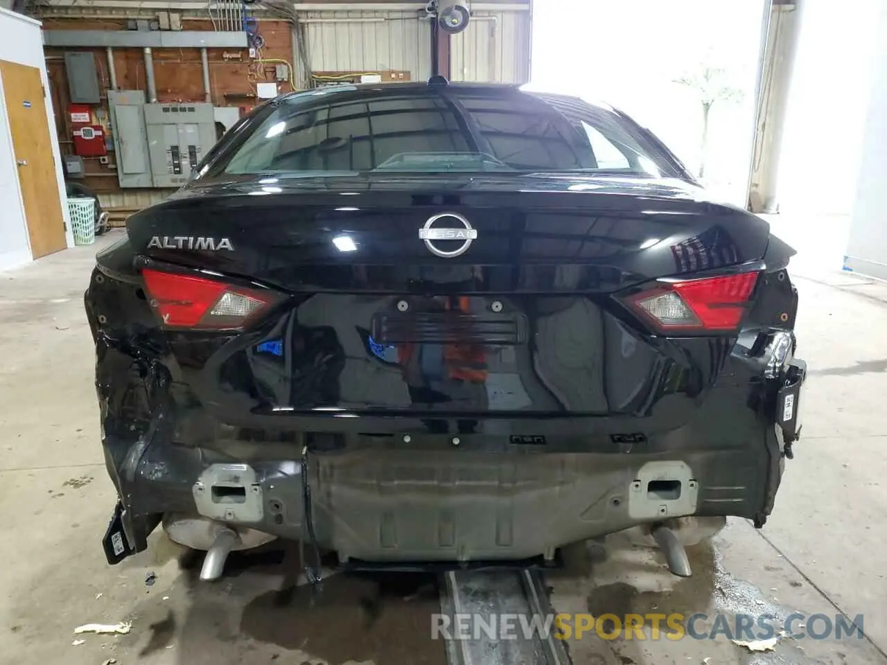 6 Photograph of a damaged car 1N4BL4DV3SN350120 NISSAN ALTIMA 2025