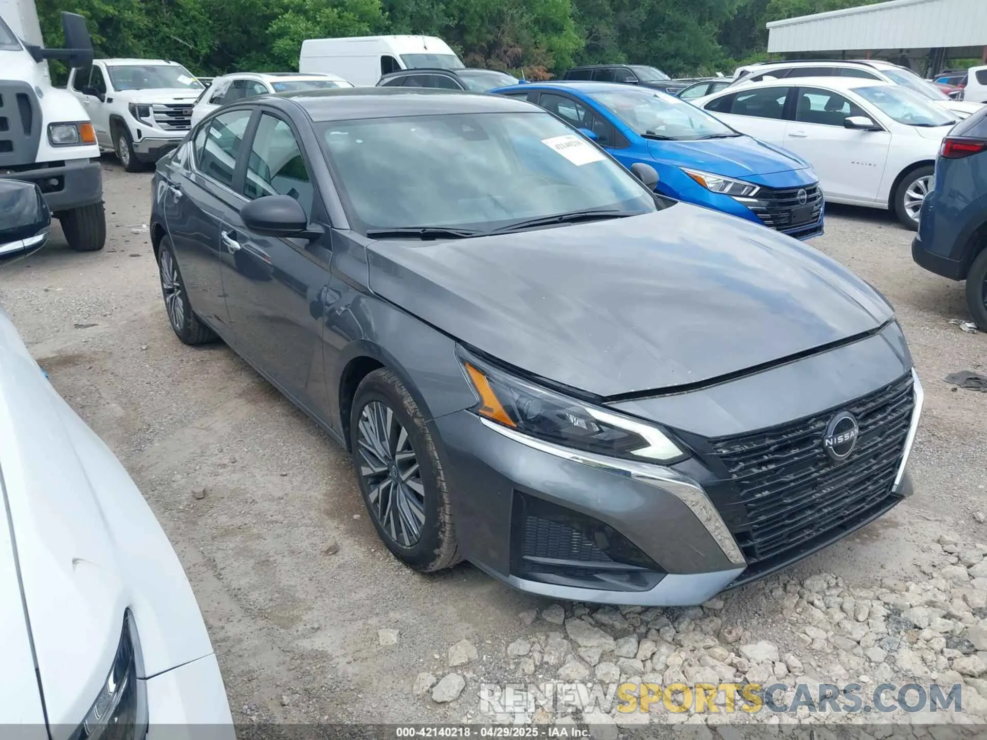 1 Photograph of a damaged car 1N4BL4DV3SN366995 NISSAN ALTIMA 2025