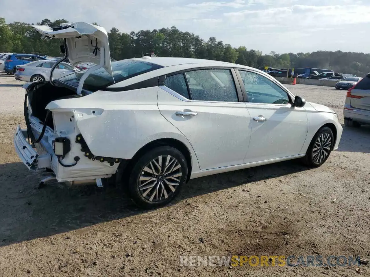 3 Photograph of a damaged car 1N4BL4DV3SN372053 NISSAN ALTIMA 2025