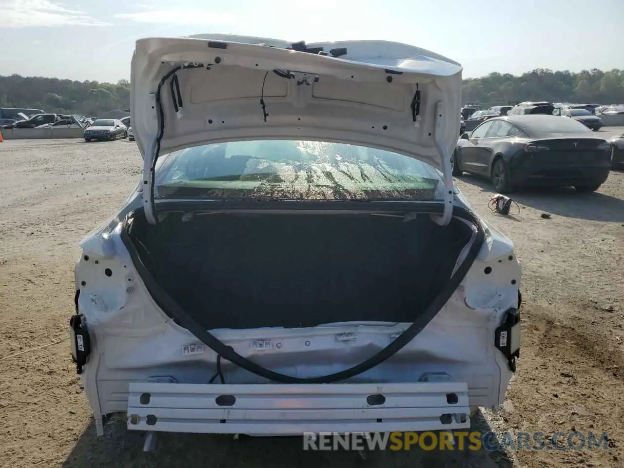 6 Photograph of a damaged car 1N4BL4DV3SN372053 NISSAN ALTIMA 2025