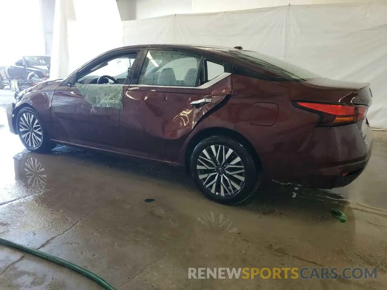 2 Photograph of a damaged car 1N4BL4DV4SN300567 NISSAN ALTIMA 2025