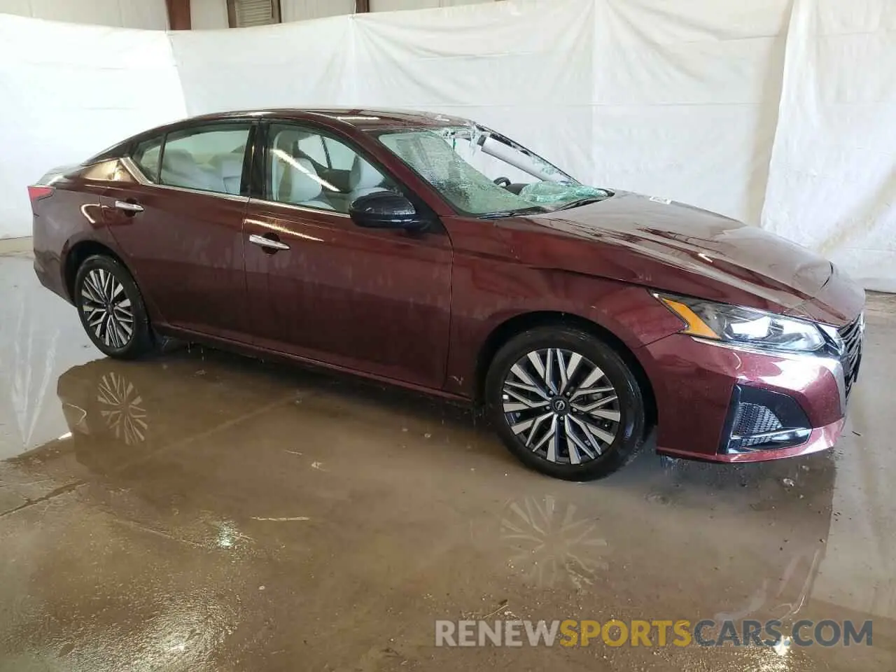 4 Photograph of a damaged car 1N4BL4DV4SN300567 NISSAN ALTIMA 2025
