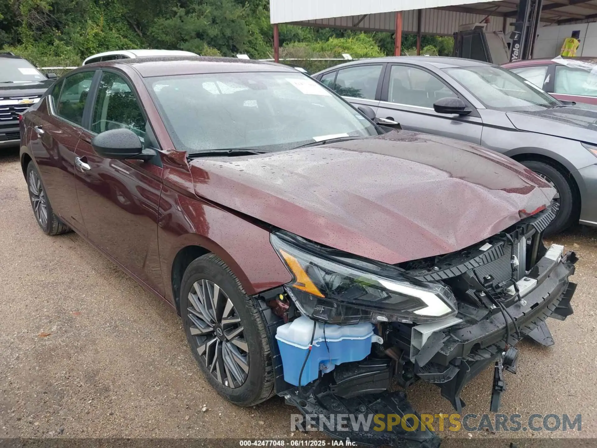 1 Photograph of a damaged car 1N4BL4DV4SN333911 NISSAN ALTIMA 2025