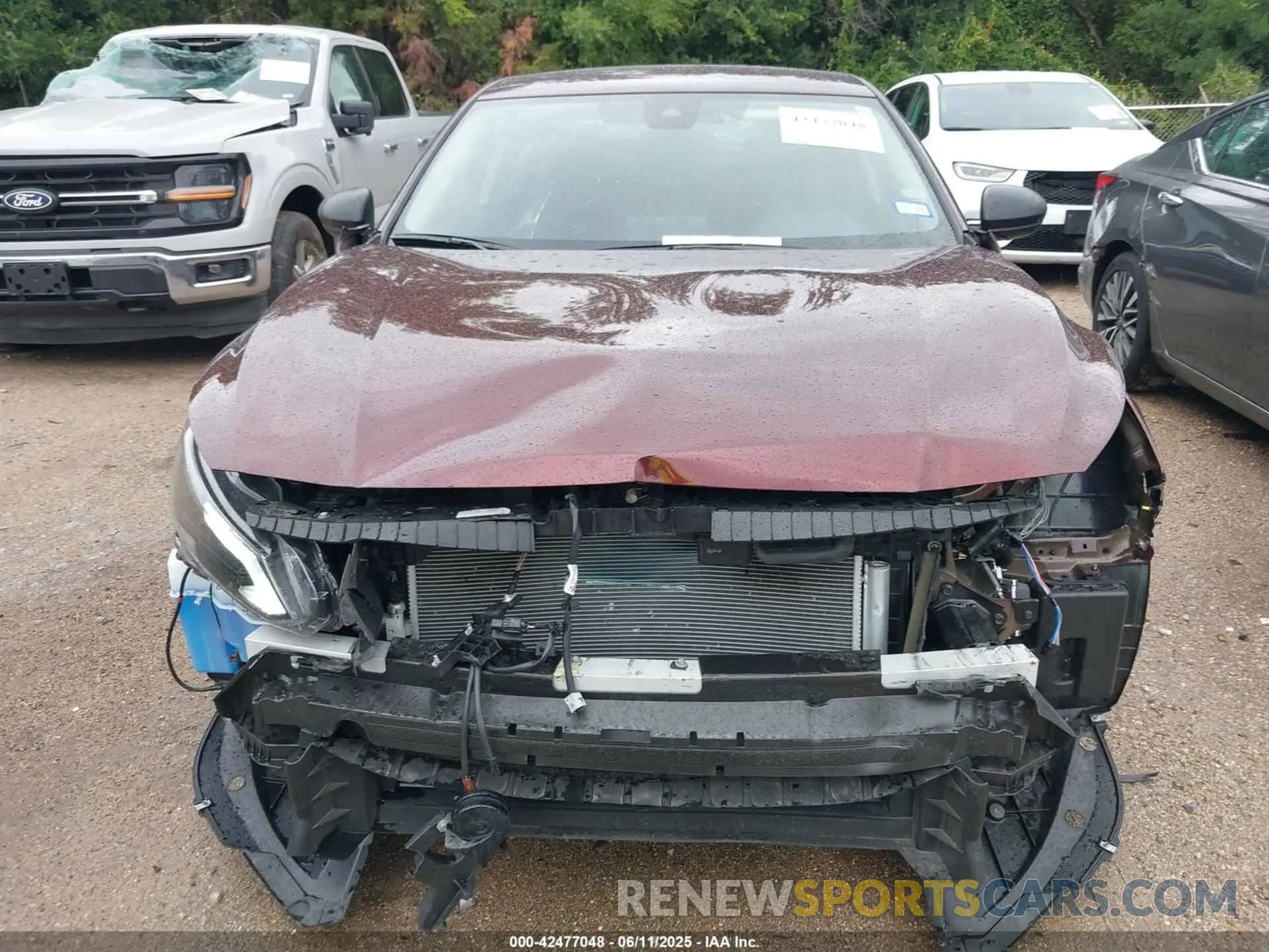 12 Photograph of a damaged car 1N4BL4DV4SN333911 NISSAN ALTIMA 2025