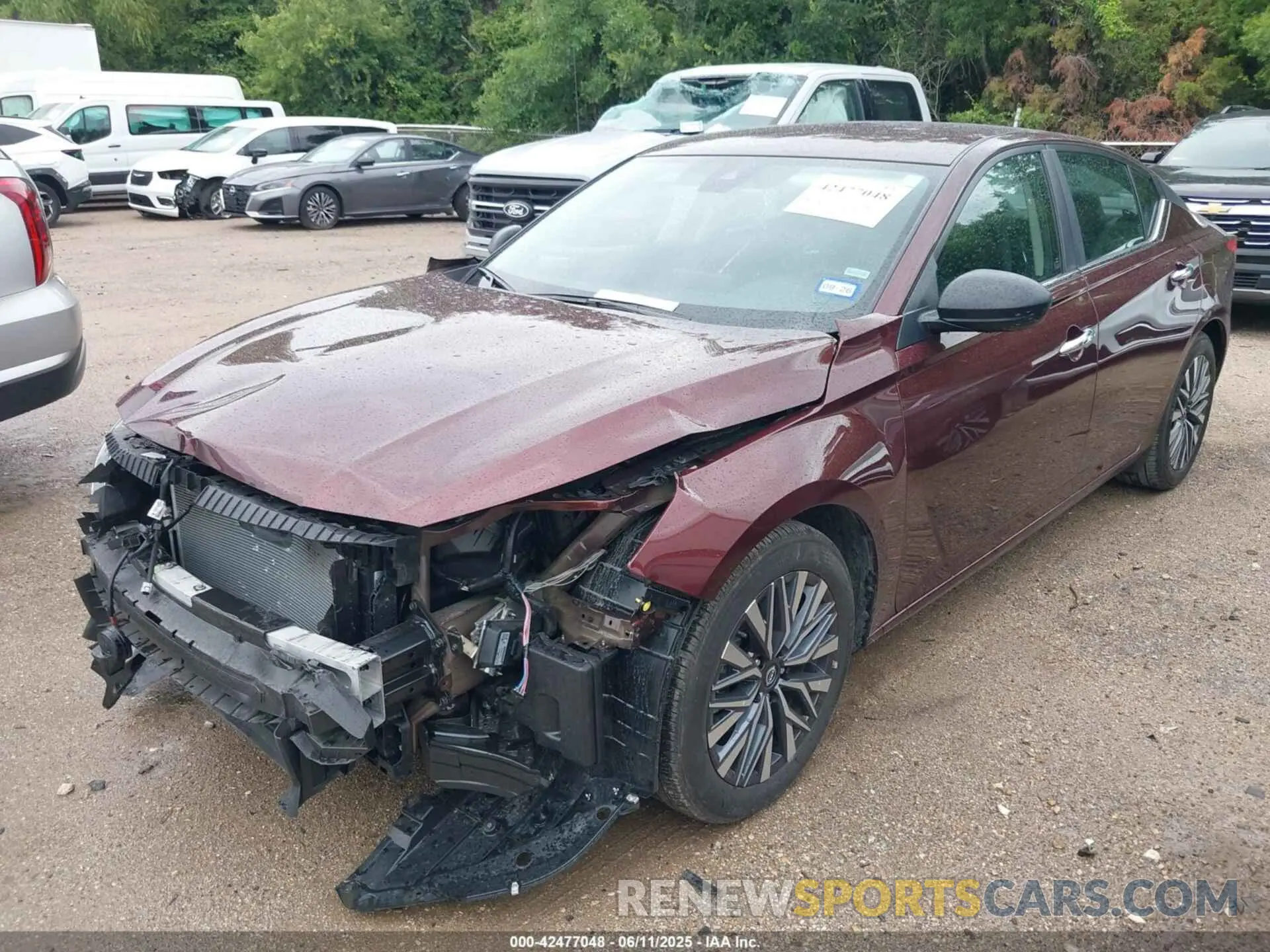 2 Photograph of a damaged car 1N4BL4DV4SN333911 NISSAN ALTIMA 2025