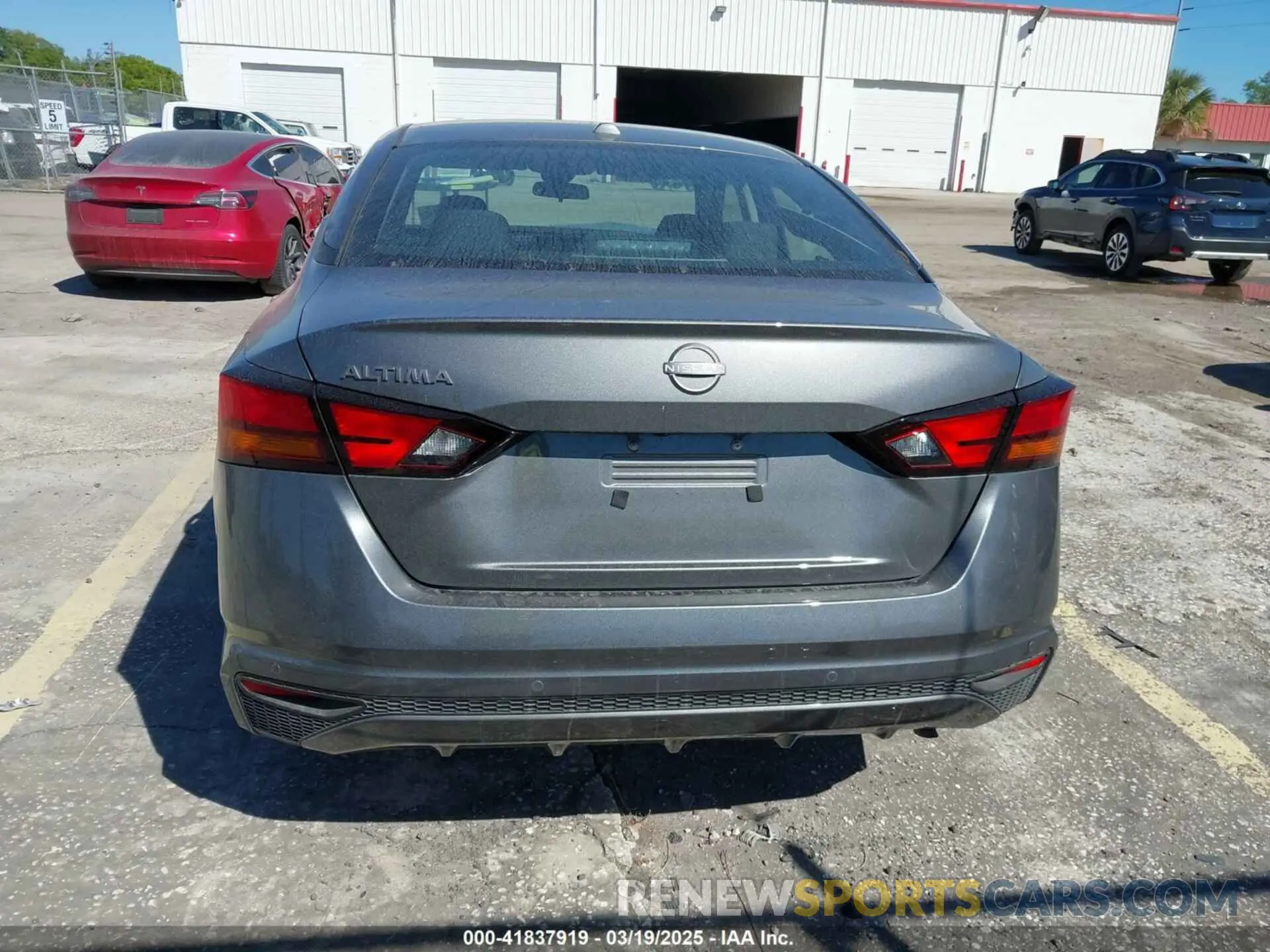 16 Photograph of a damaged car 1N4BL4DV4SN341829 NISSAN ALTIMA 2025