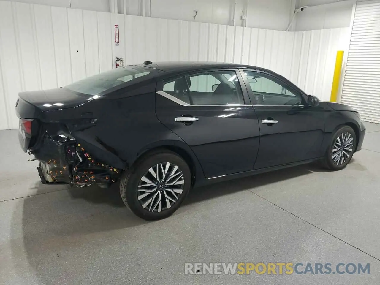 3 Photograph of a damaged car 1N4BL4DV4SN343970 NISSAN ALTIMA 2025