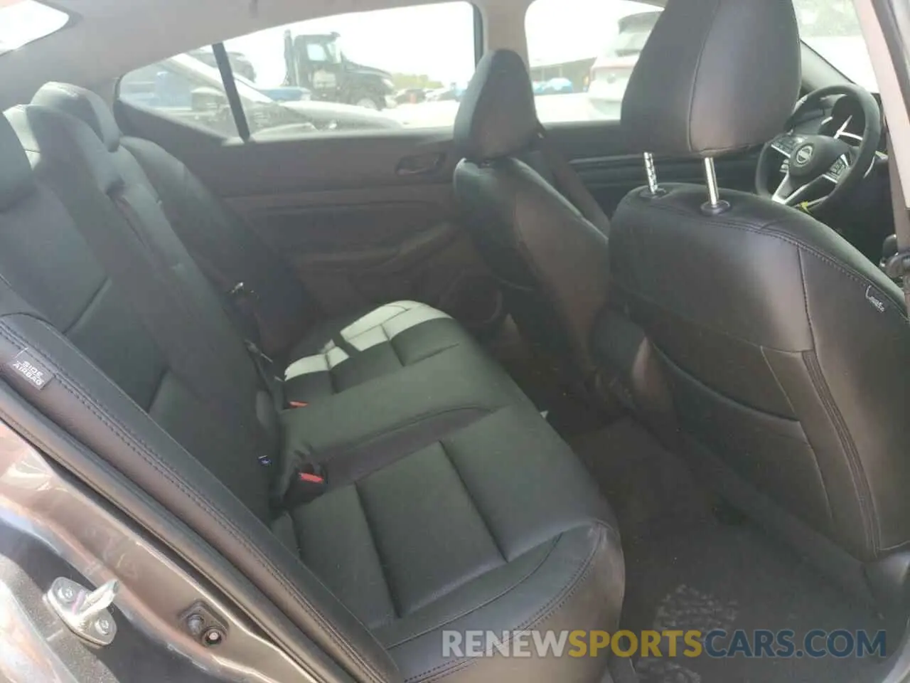 10 Photograph of a damaged car 1N4BL4DV4SN346030 NISSAN ALTIMA 2025