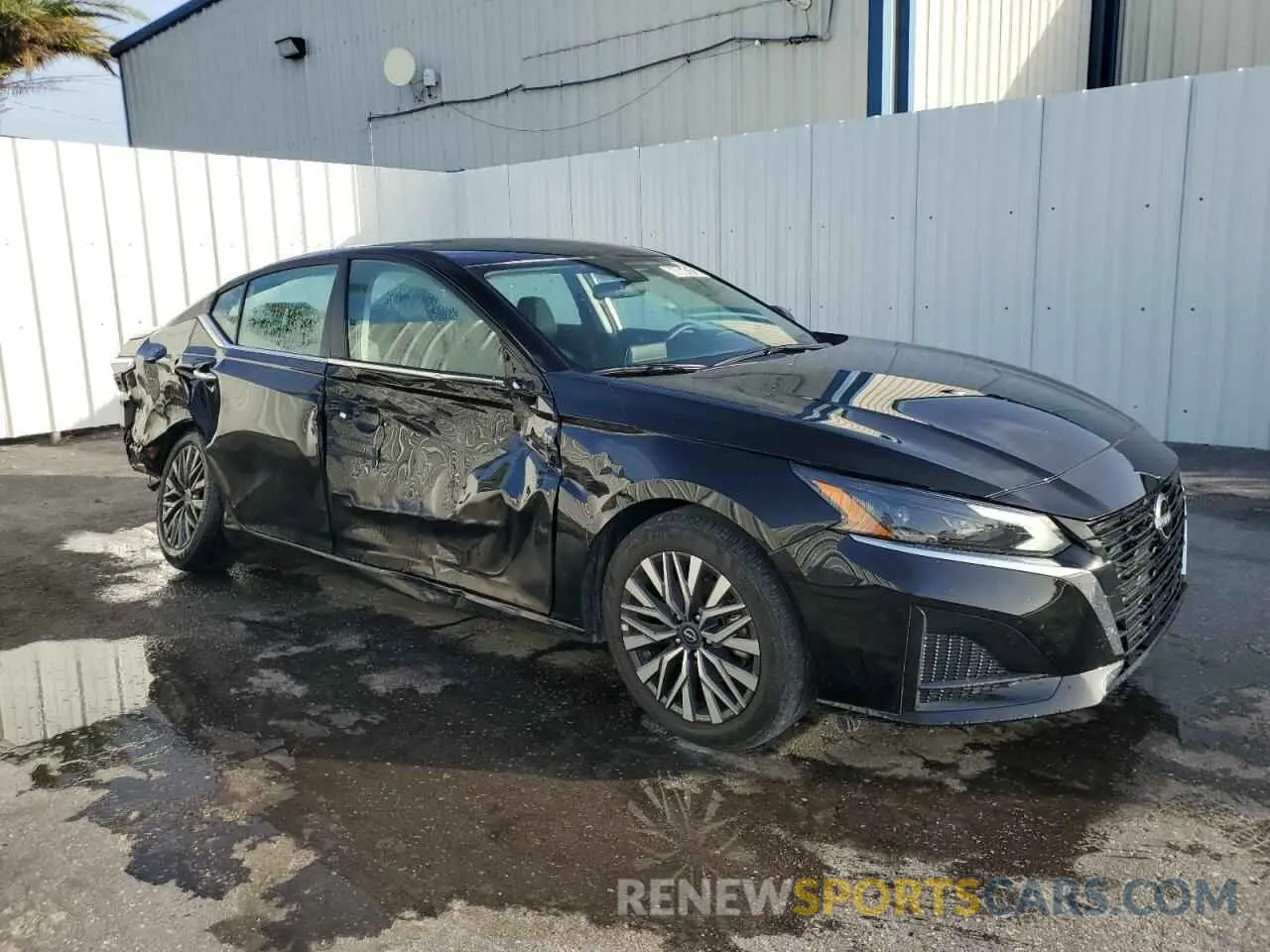 4 Photograph of a damaged car 1N4BL4DV4SN351812 NISSAN ALTIMA 2025