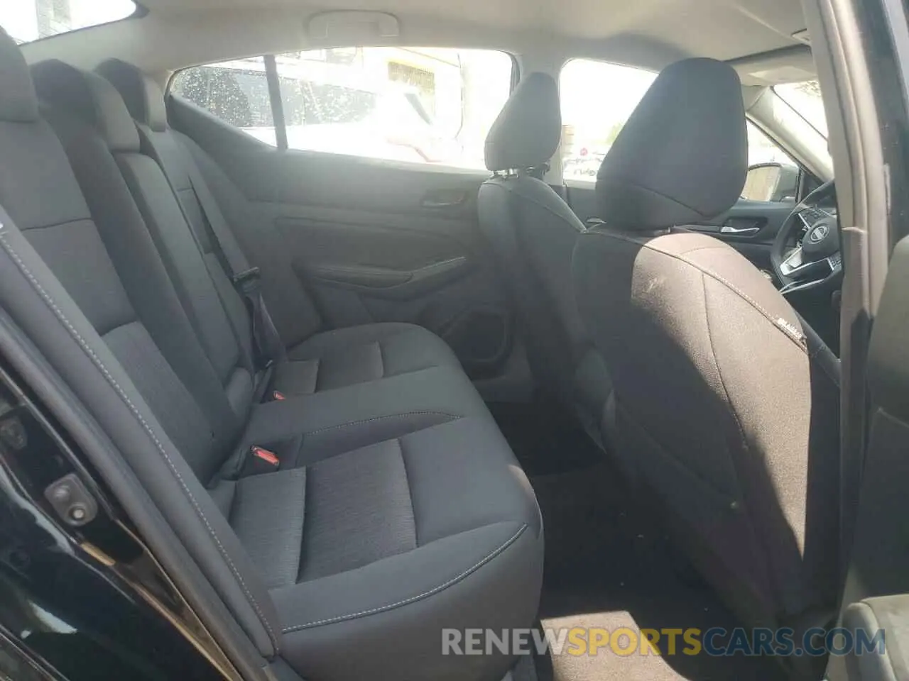 10 Photograph of a damaged car 1N4BL4DV4SN352670 NISSAN ALTIMA 2025