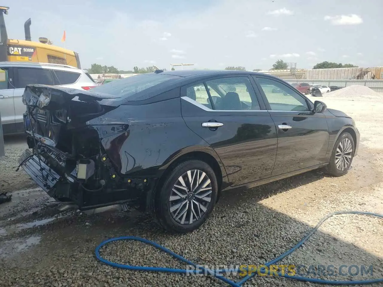 3 Photograph of a damaged car 1N4BL4DV4SN352670 NISSAN ALTIMA 2025