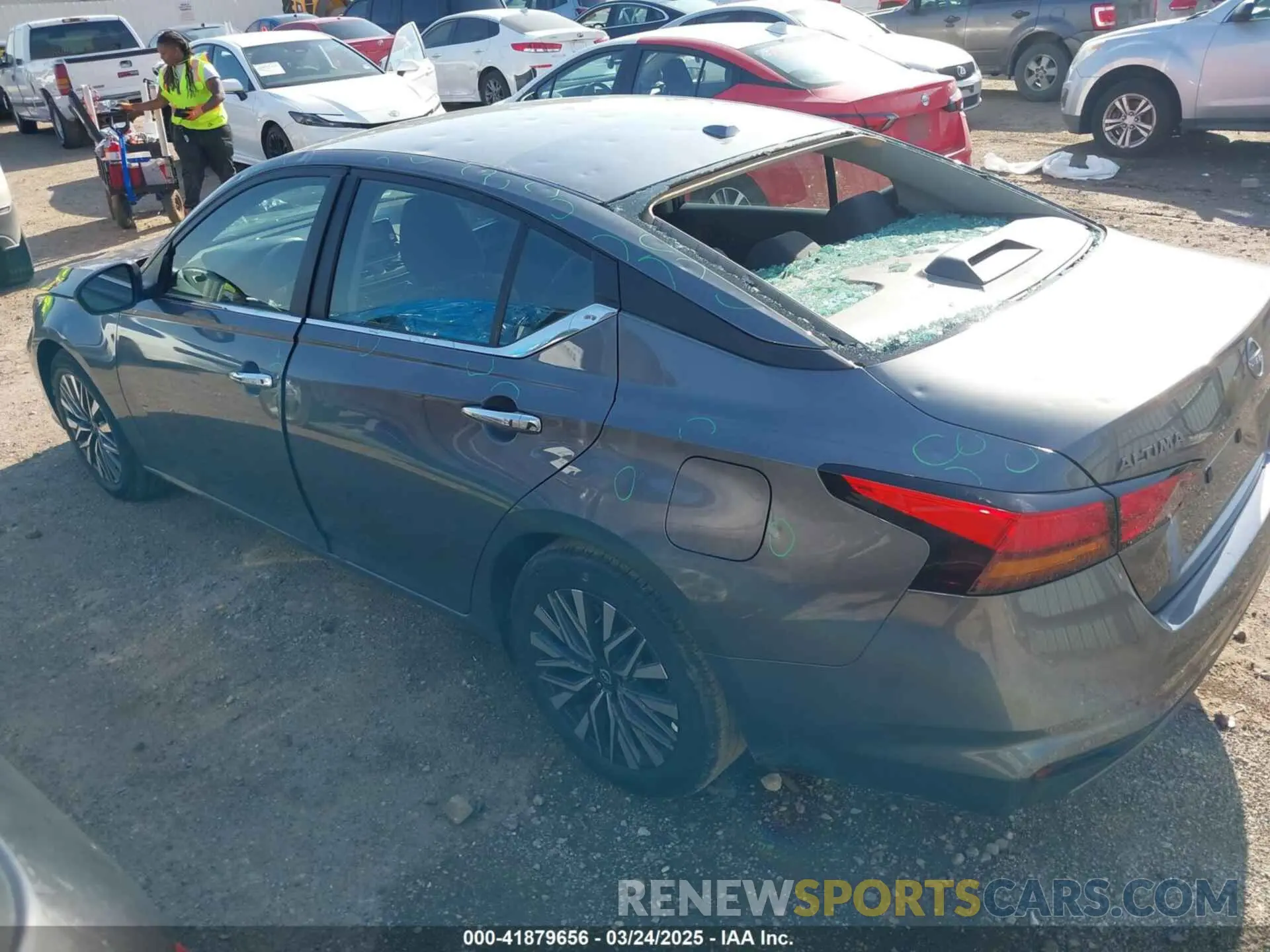 3 Photograph of a damaged car 1N4BL4DV4SN369615 NISSAN ALTIMA 2025