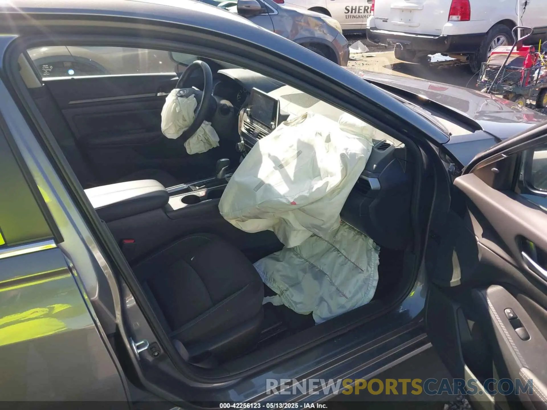 5 Photograph of a damaged car 1N4BL4DV4SN373499 NISSAN ALTIMA 2025