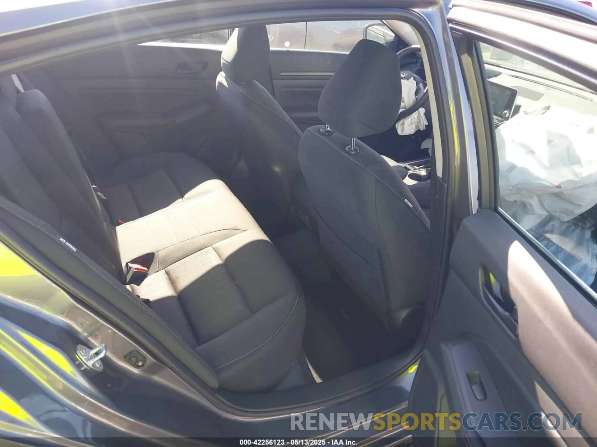 8 Photograph of a damaged car 1N4BL4DV4SN373499 NISSAN ALTIMA 2025