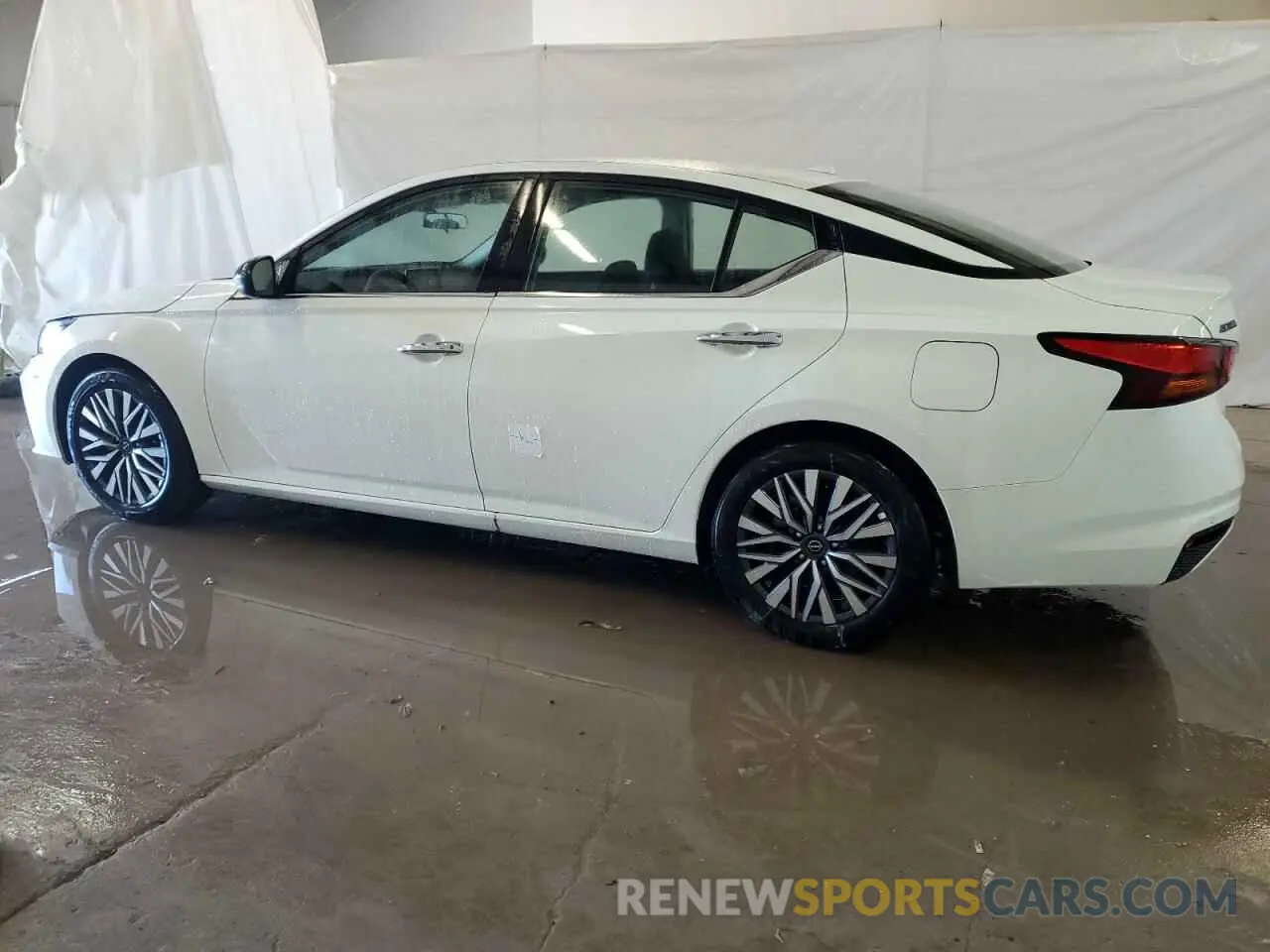 2 Photograph of a damaged car 1N4BL4DV5SN348210 NISSAN ALTIMA 2025