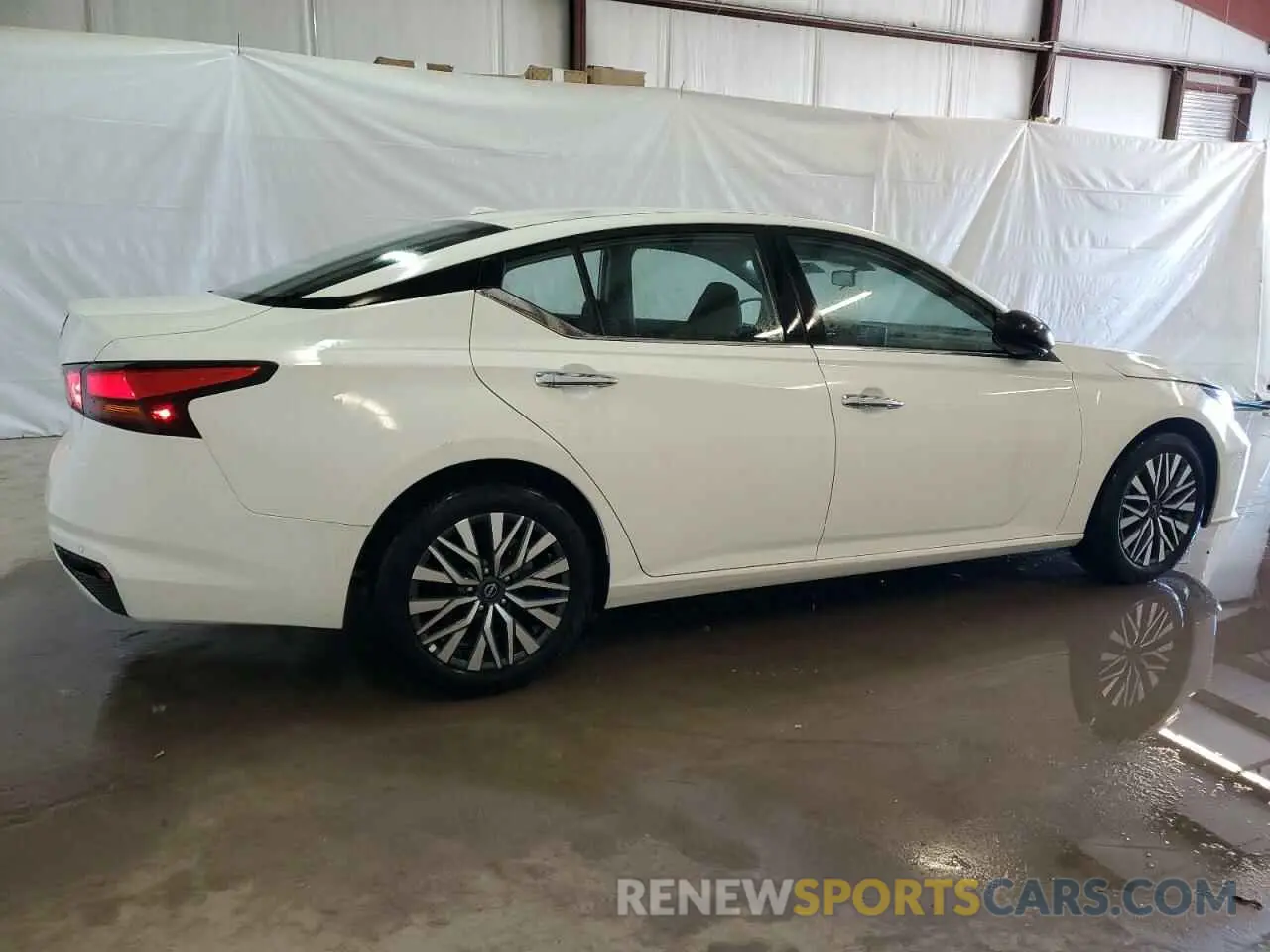 3 Photograph of a damaged car 1N4BL4DV5SN348210 NISSAN ALTIMA 2025